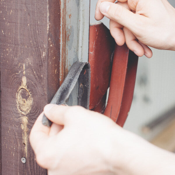 taking-off-old-door-seals